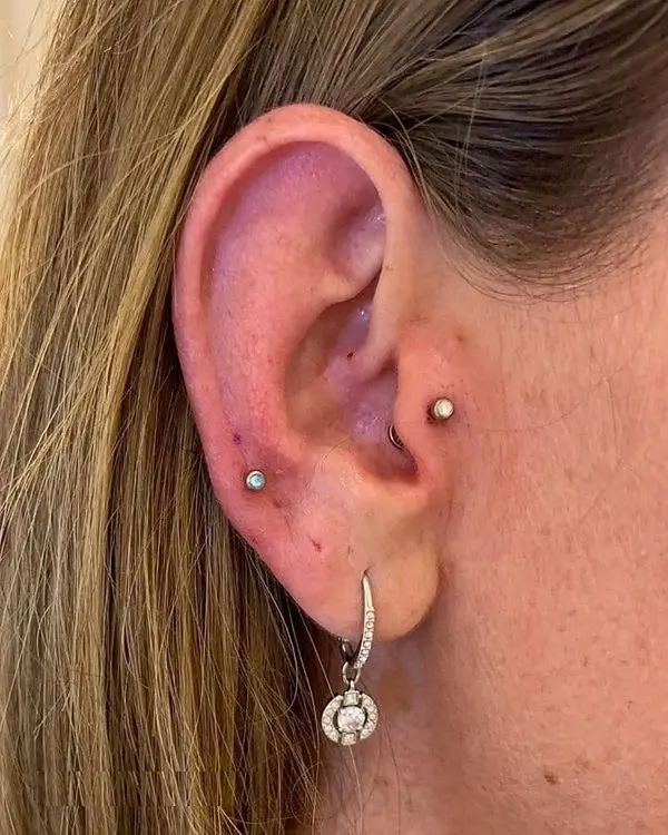 auricle piercing pain