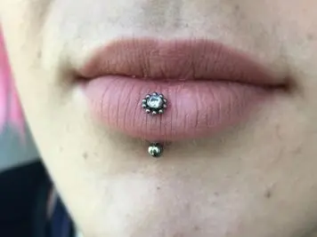 beautiful jewelry labret piercing