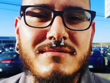 guy dahlia piercing