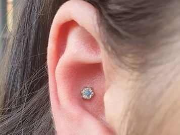 infected conch piercing