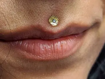 jewelry medusa piercing