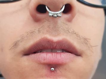 labret piercing and septum