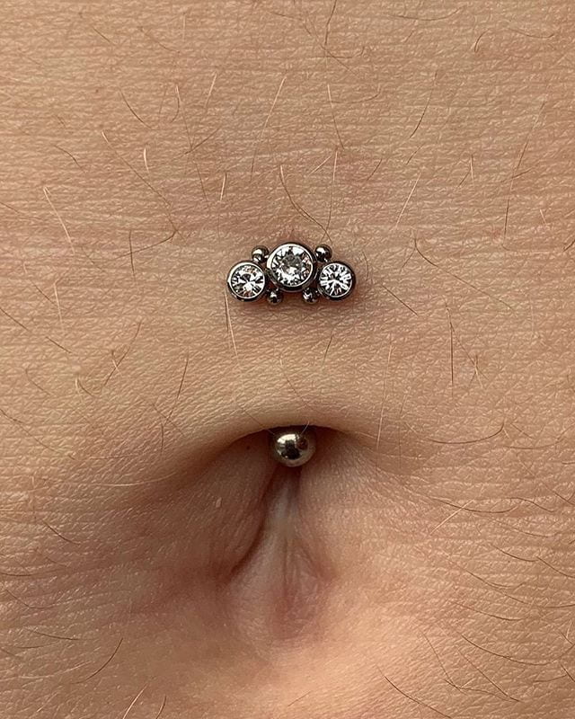 navel piercing cost