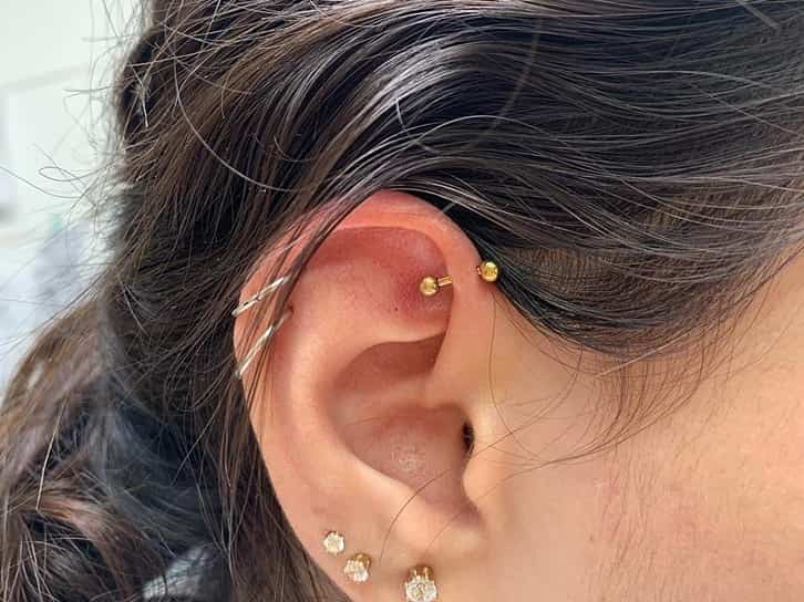 curved barbell for ear