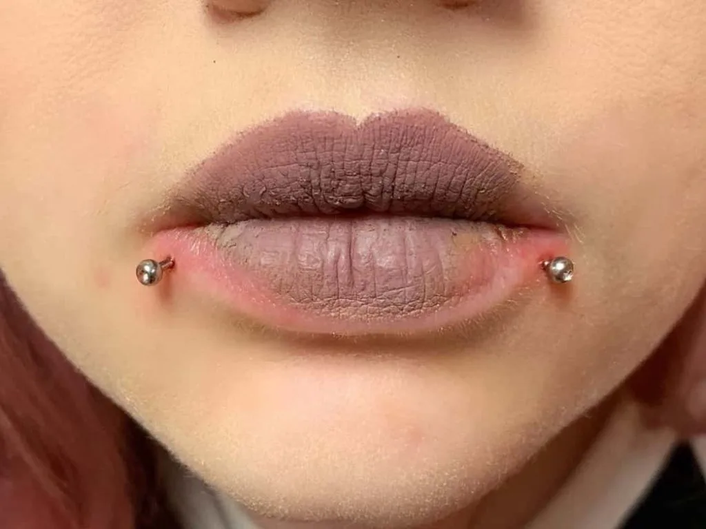 snake bite lip piercing pros