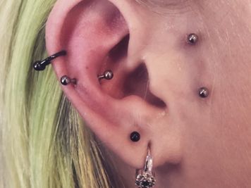 snug and helix piercing