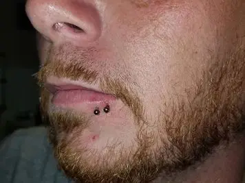 spider bites piercing men