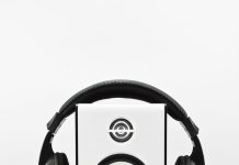 Headphones or Speakers: The Ultimate Sound Guide for Mobile Movie Enjoyment