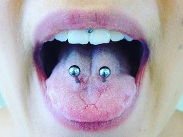 venom tongue piercing long barbell