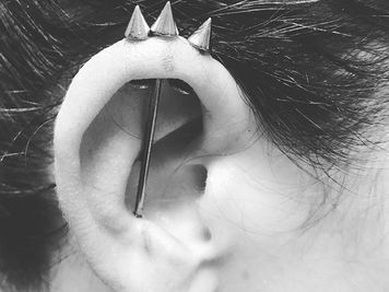 what is a trident piercing